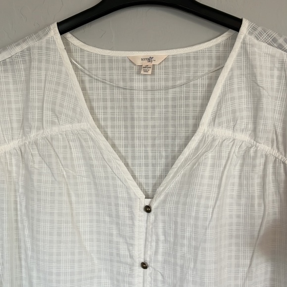 Terra & Sky Women's Plus Size V-Neck Shirred Short Sleeve Top Size 4X (28W-30W) - Picture 6 of 14